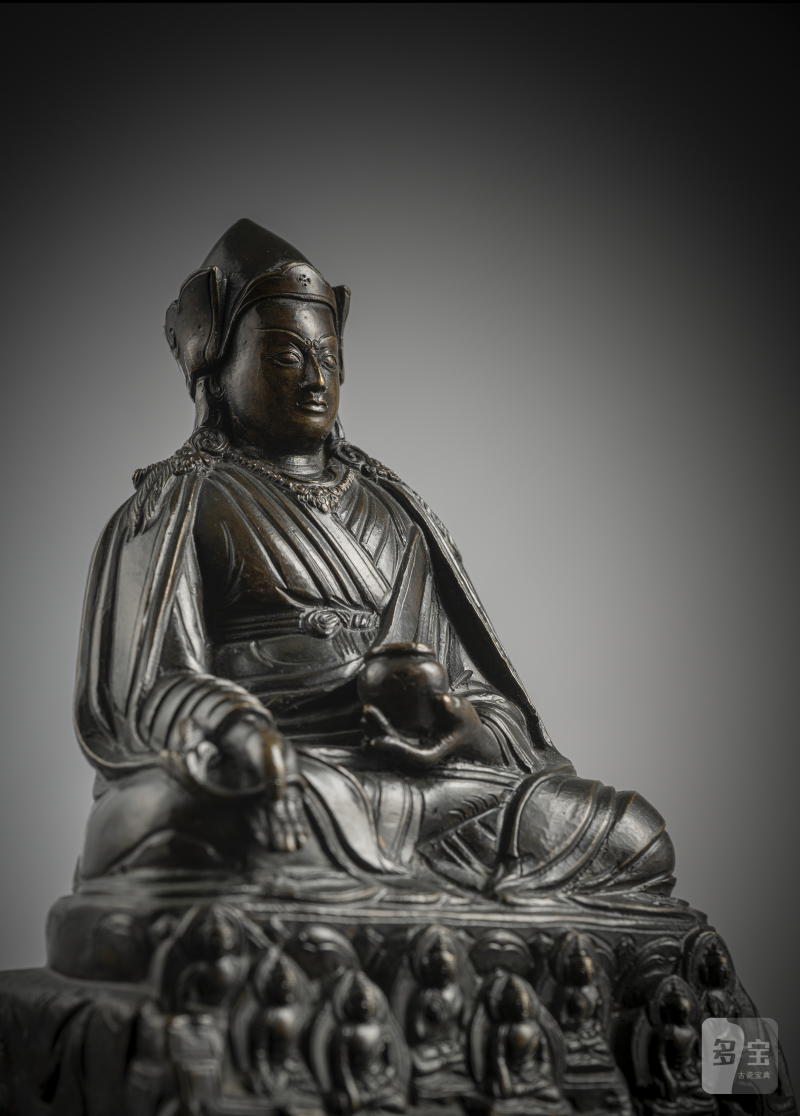 A BRONZE FIGURE OF PADMASAMBHAVA - 图3